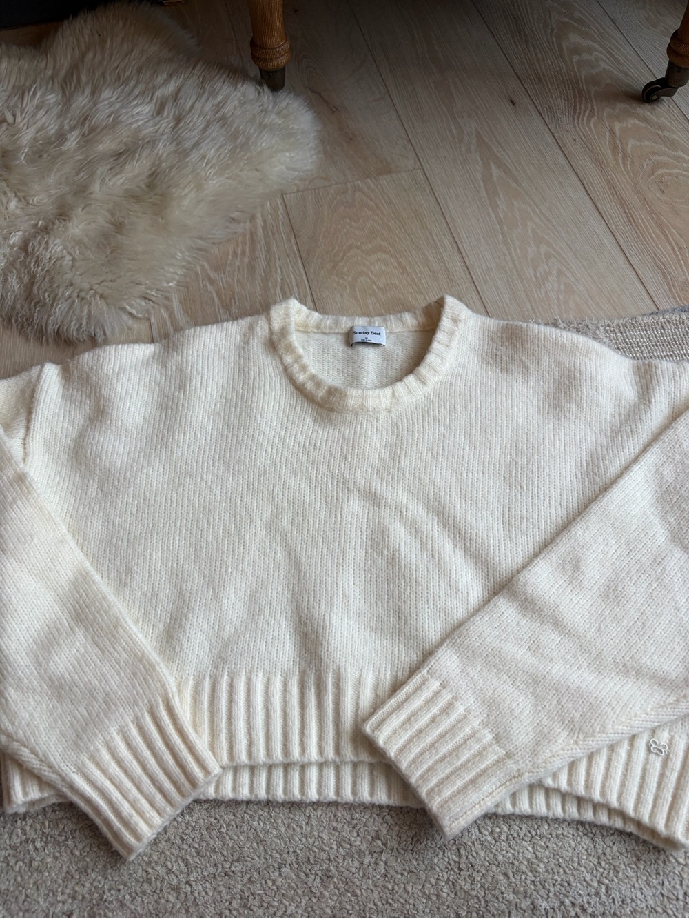 Aritzia Knit Crew Neck